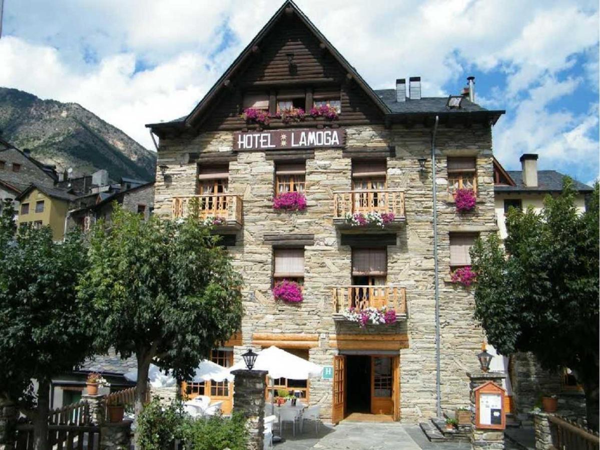 Hotel Lamoga Llavorsí Kültér fotó