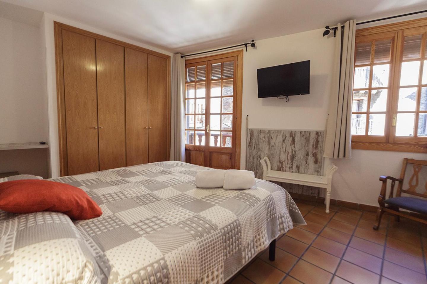 Hotel Lamoga Llavorsí Kültér fotó